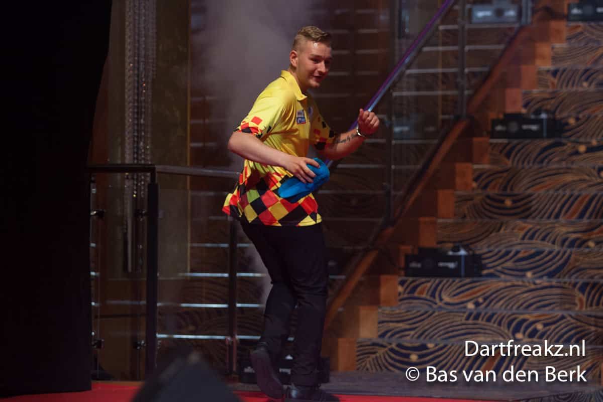 Speelprogramma Grand Slam of Darts: Van den Bergh treft Bunting