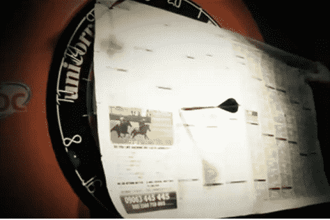 Video van de week "Phil Taylor raakt onzichtbare bulls-eye"
