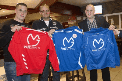 Michael van Gerwen sponsor van zijn oude voetbalclub RKSV Boxtel