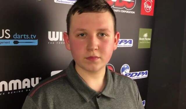 15-jarige Nathan Care gooit 9-darter in halve finale van JDC Tour 1