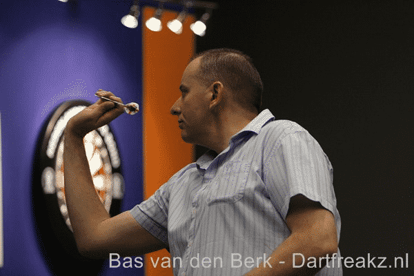 Dutch Open historie "Beelden van de gegooide 9-darter"