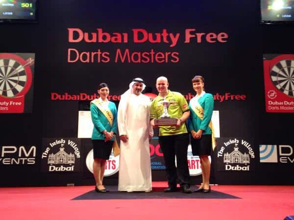 Dubai Darts Masters hattrick voor Van Gerwen, Taylor runner-up