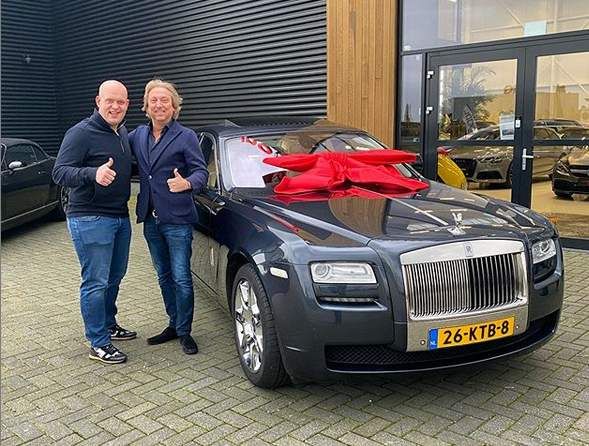 Michael van Gerwen breidt wagenpark uit met een Rolls-Royce