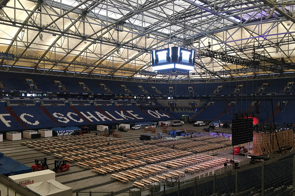 Record van 20.000 supporters aanwezig bij German Darts Masters