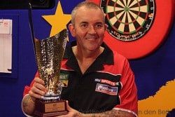 Phil "The Power" Taylor oppermachtig in finale PDC European Championships