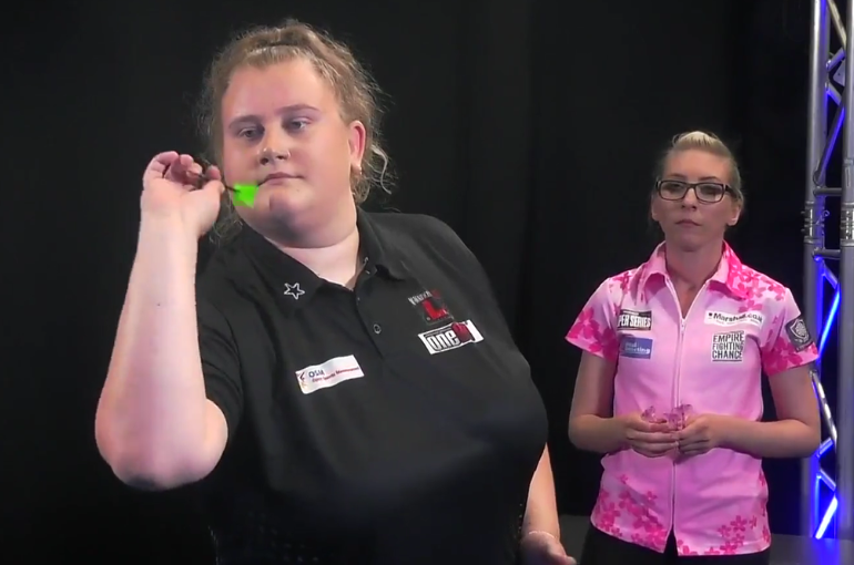 Beau Greaves en Fallon Sherrock domineren de Women's Series met 107+ gemiddelden