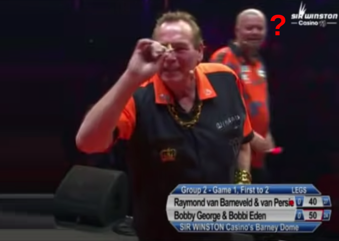 VIDEO: Bobby George verbaast Raymond van Barneveld met nieuwe route 50-finish