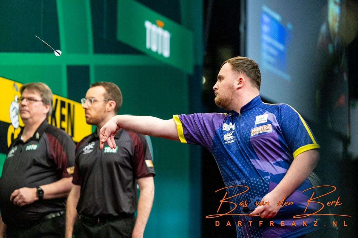 Premier League: Luke Littler pakt dagzege met winst op Rob Cross in finale