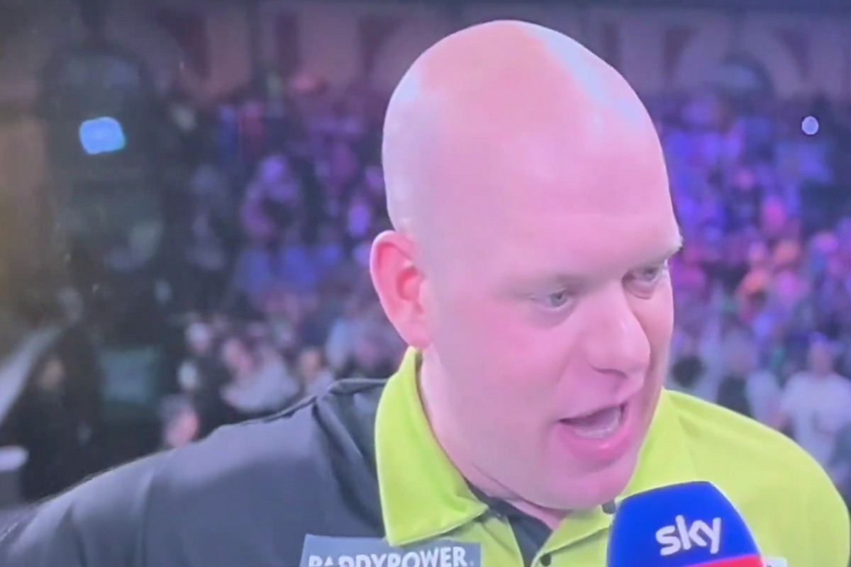 VIDEO: Engelsen zijn boos om wat Van Gerwen bij SkySports zegt na verloren WK finale