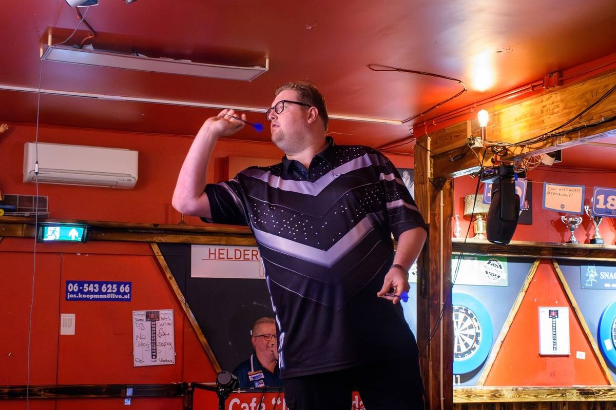 Guylian van den Bosch wint Lucky Darts toernooi in Den Helder