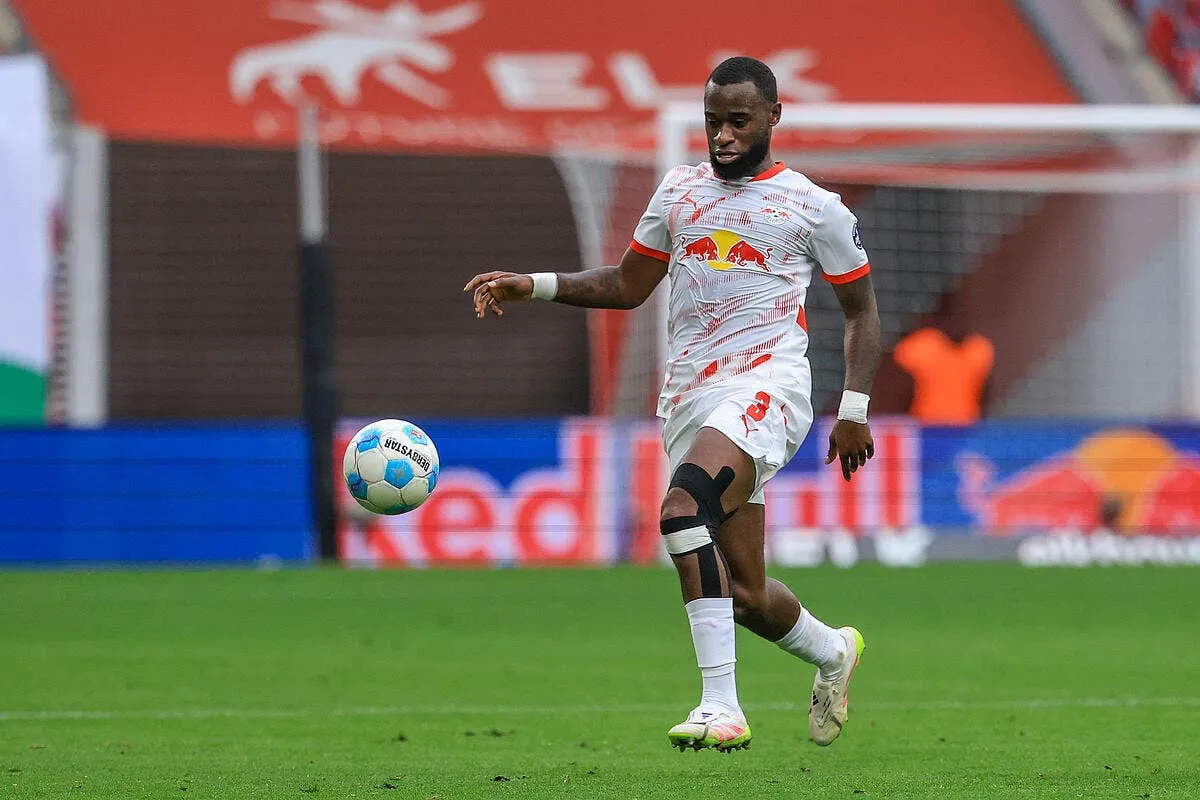 Geertruida détourné de l'OM, Sunderland attaque