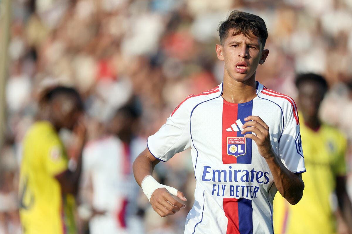 OL : Khalis Merah en Bleu, l'Algérie se vexe