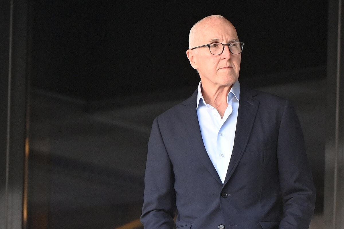 L'OM écarte Pauline Gamerre, Pierre Ménès est dégoûté