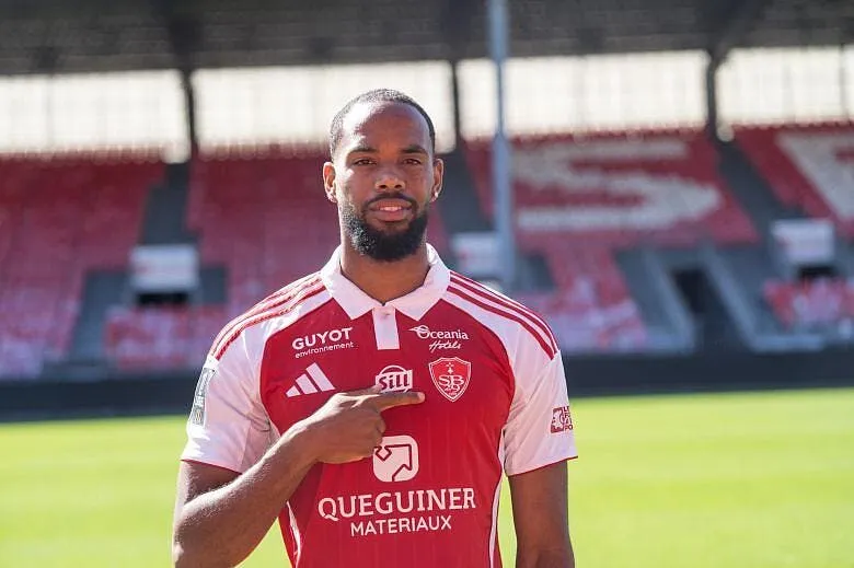 Officiel : Attendu à Angers, Labeau-Lascary file à Brest