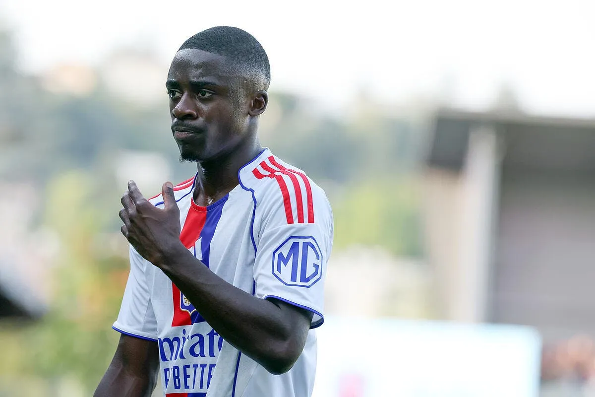 Officiel : L’OL envoie Saël Kumbedi à Wolfsbourg
