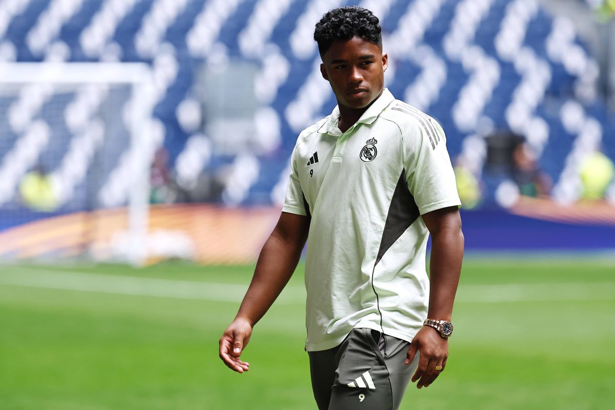 Pas de jour férié qui soit pour la signature d'Endrick à l'OL