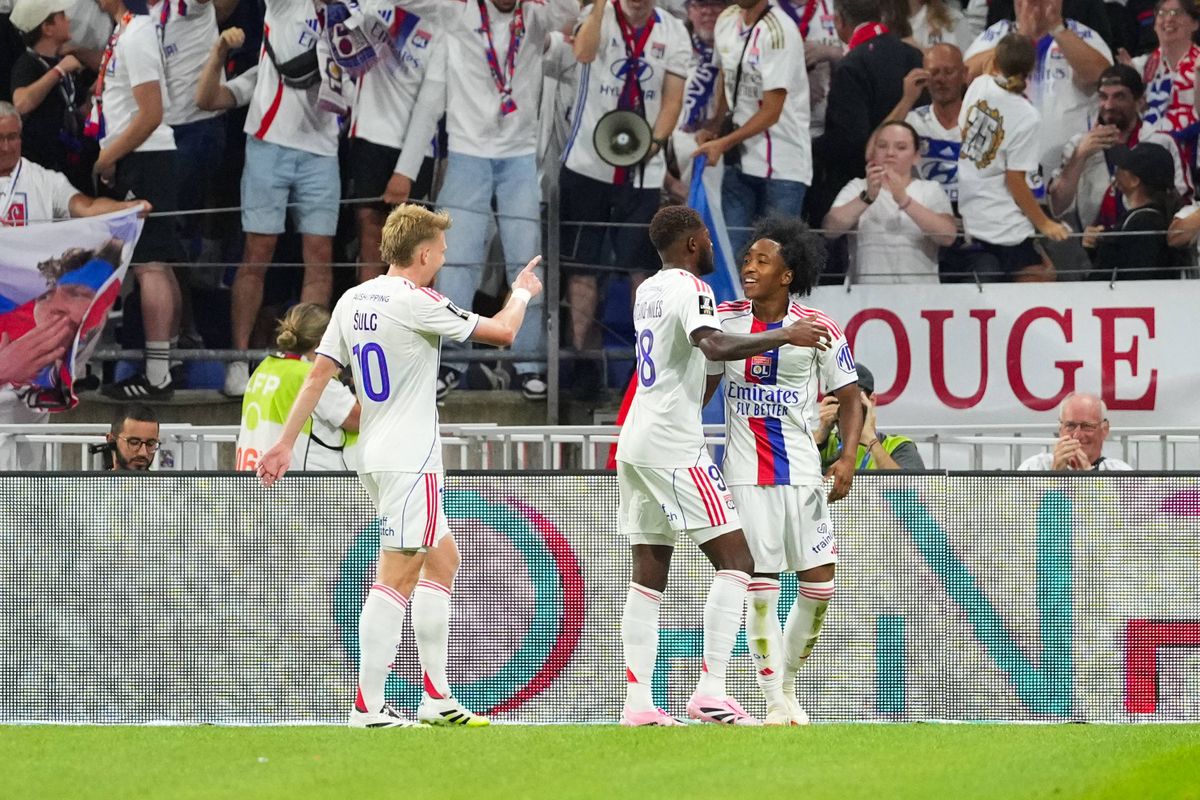 Lamine Yamal joue à l'OL, son agent abuse