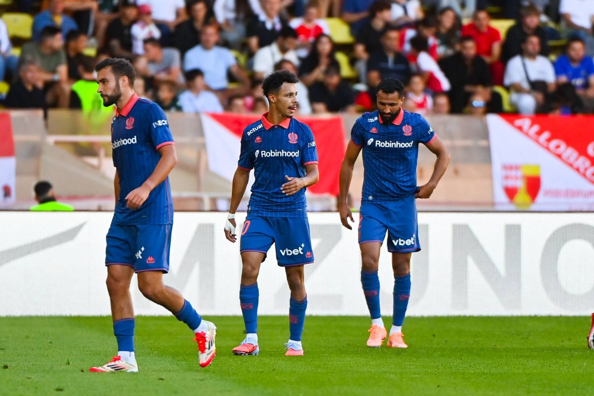 La VAR donne un pénalty surréaliste à Monaco-Nice