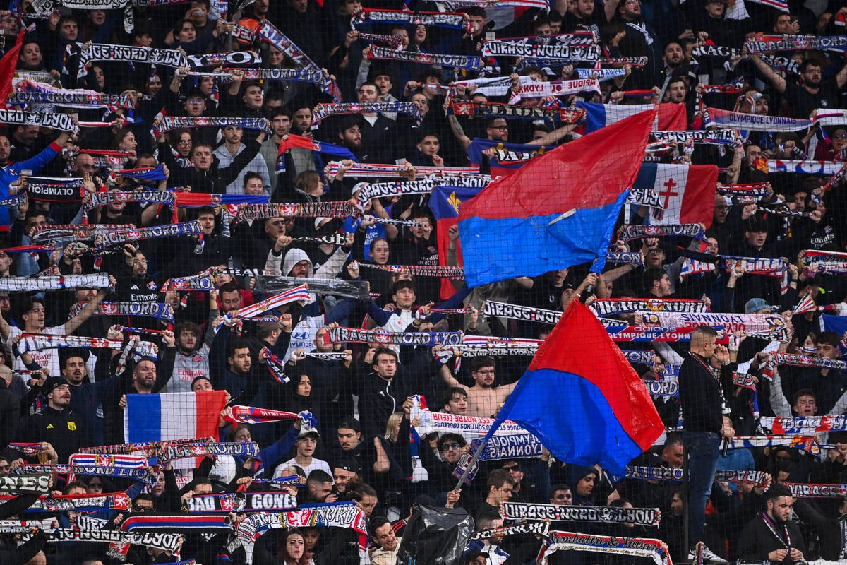 Les supporters de l'OL interdits à Paris, la résistance entre en action