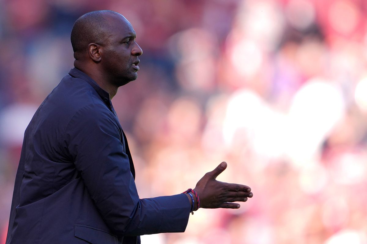 Italie : Patrick Vieira va prendre la porte