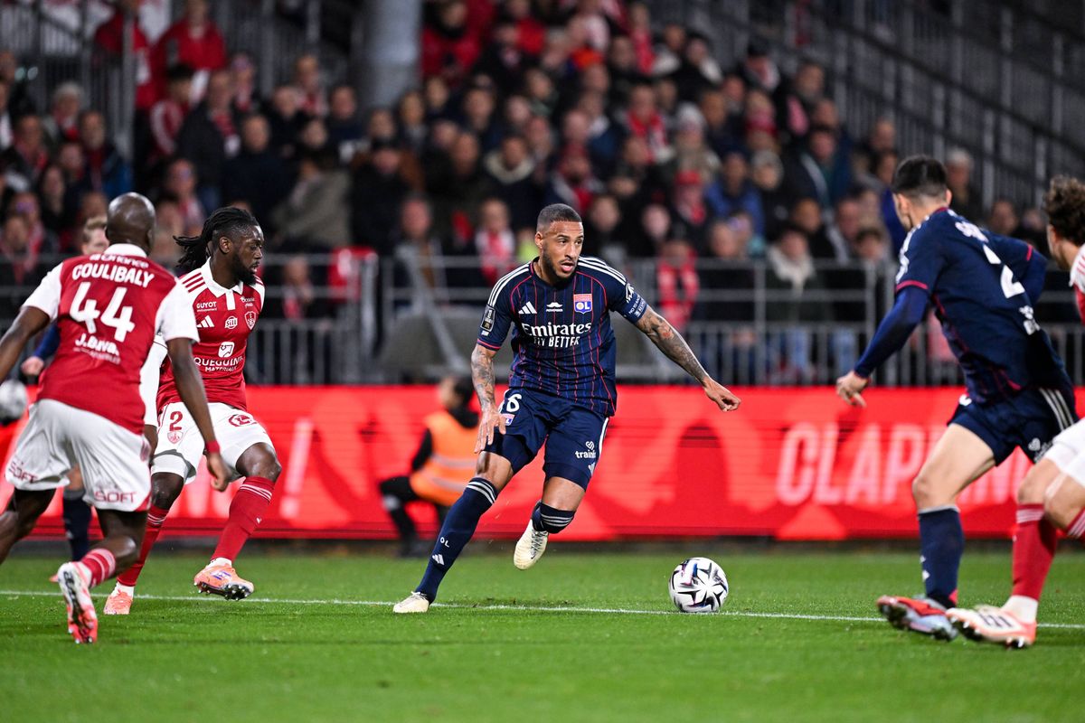 L1 : Plombé par Hateboer, l'OL s'en sort bien à Brest