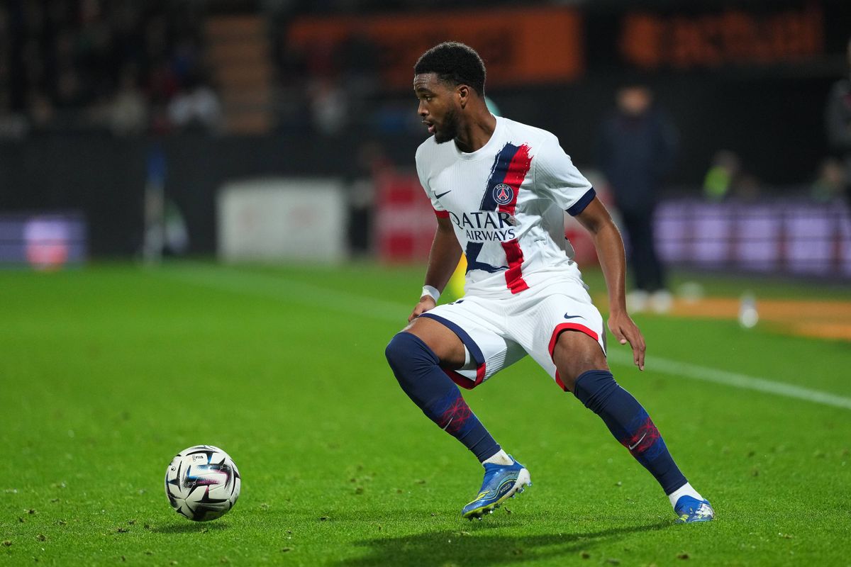 Officiel : L'attaquant du PSG Ibrahim Mbaye opte pour le Sénégal