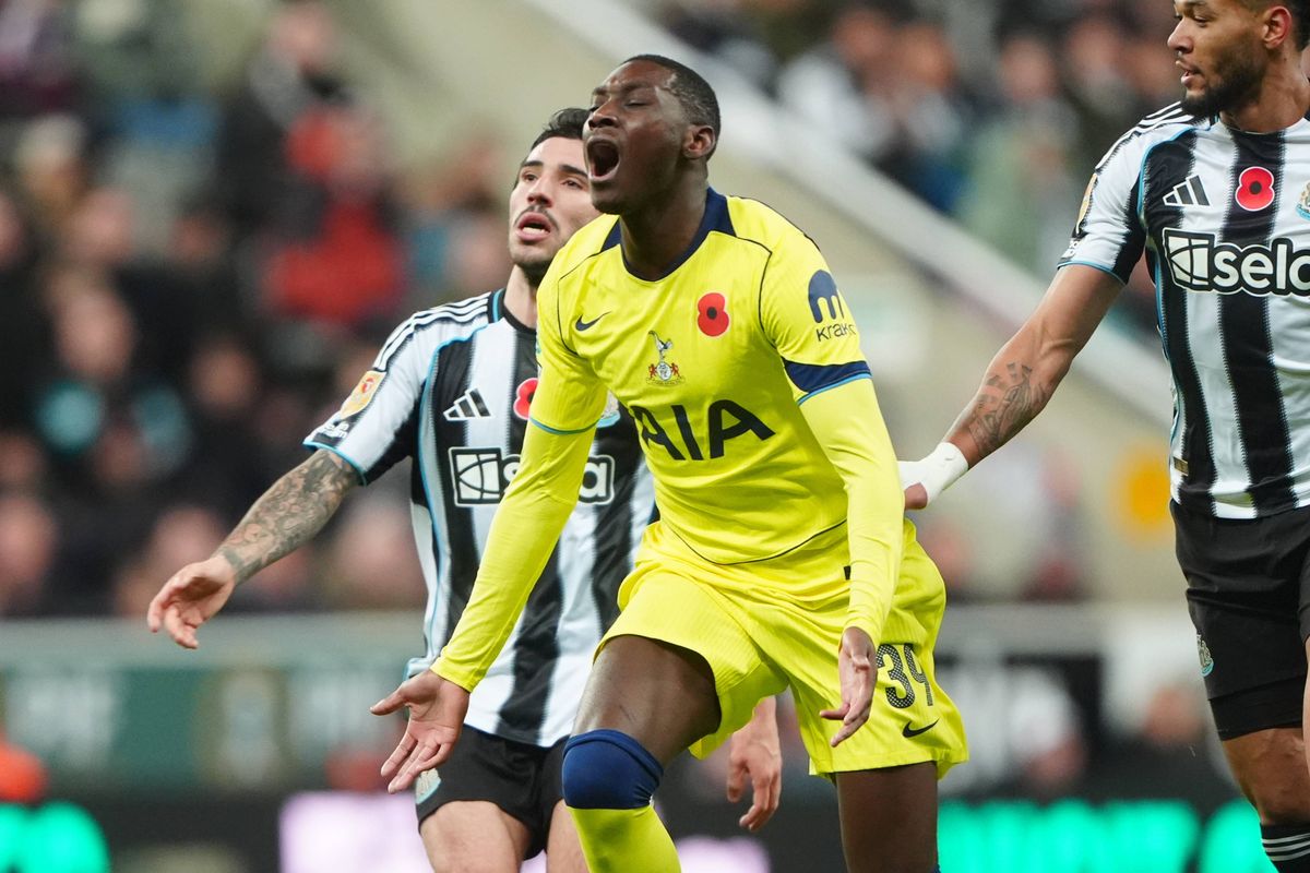 La France et le PSG l'ont zappé, Kolo Muani va se venger