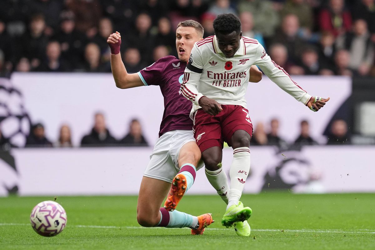 Ang : Arsenal s'envole, Man Utd cale