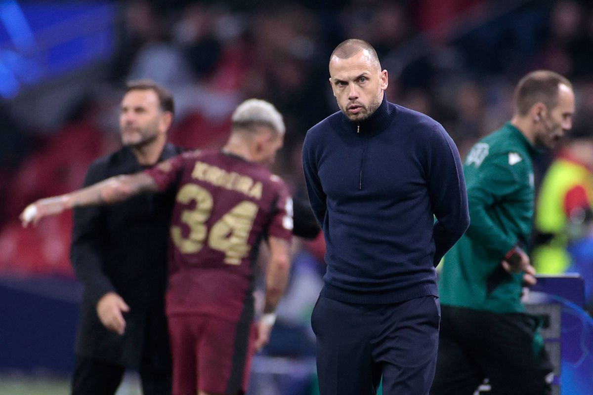 L'Ajax vire son entraineur, une surprise pour lui succéder ?