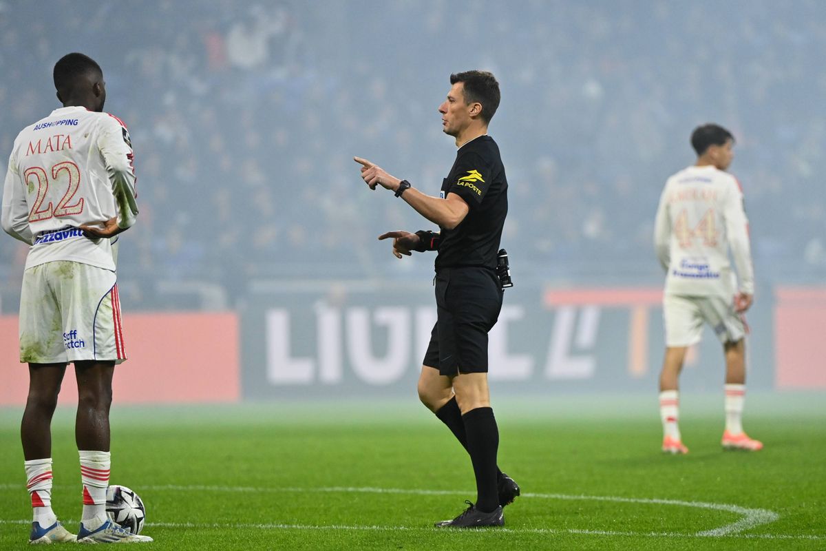 Les arbitres changent d'avis sur OL-PSG