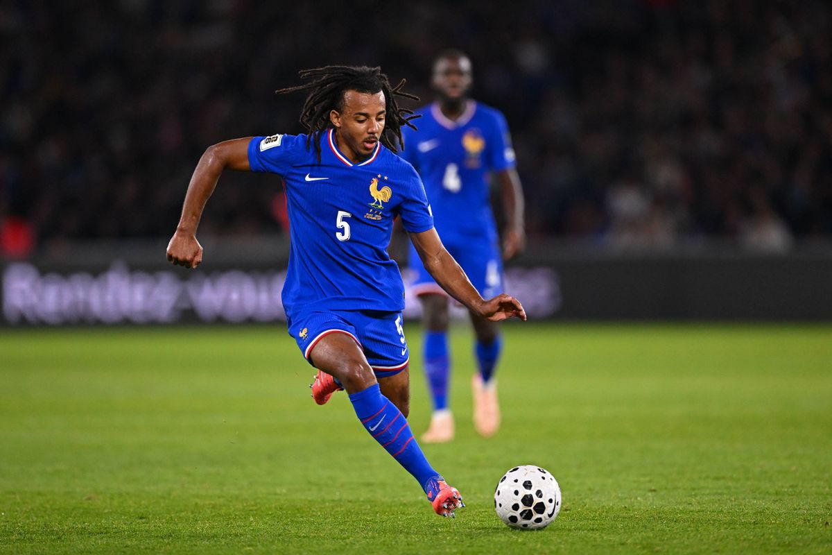 Edf : Ce défenseur français qui se fait incendier après l'Ukraine