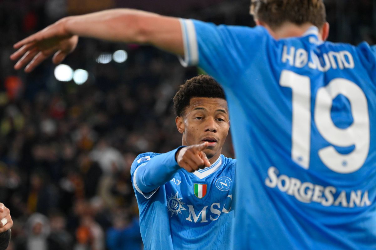 Serie A : Naples bat la Roma et met le Milan AC en tête