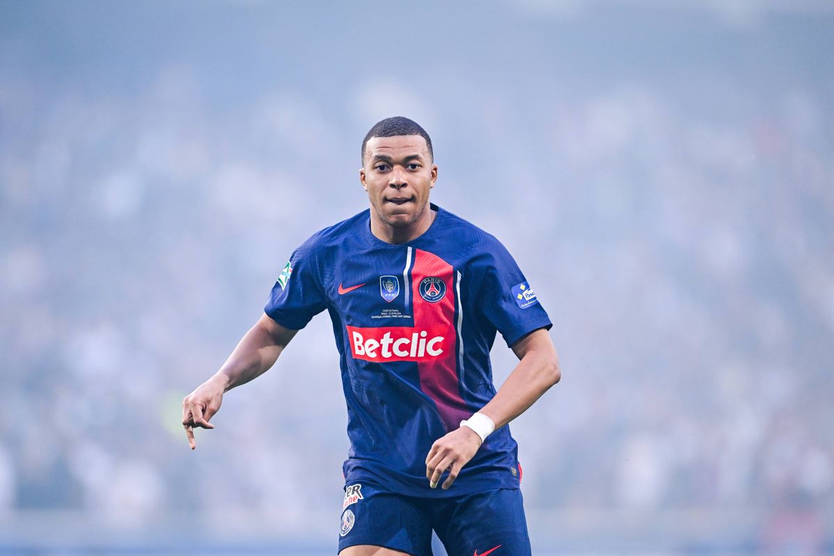 La justice ordonne à Mbappé de payer 3000 euros au PSG