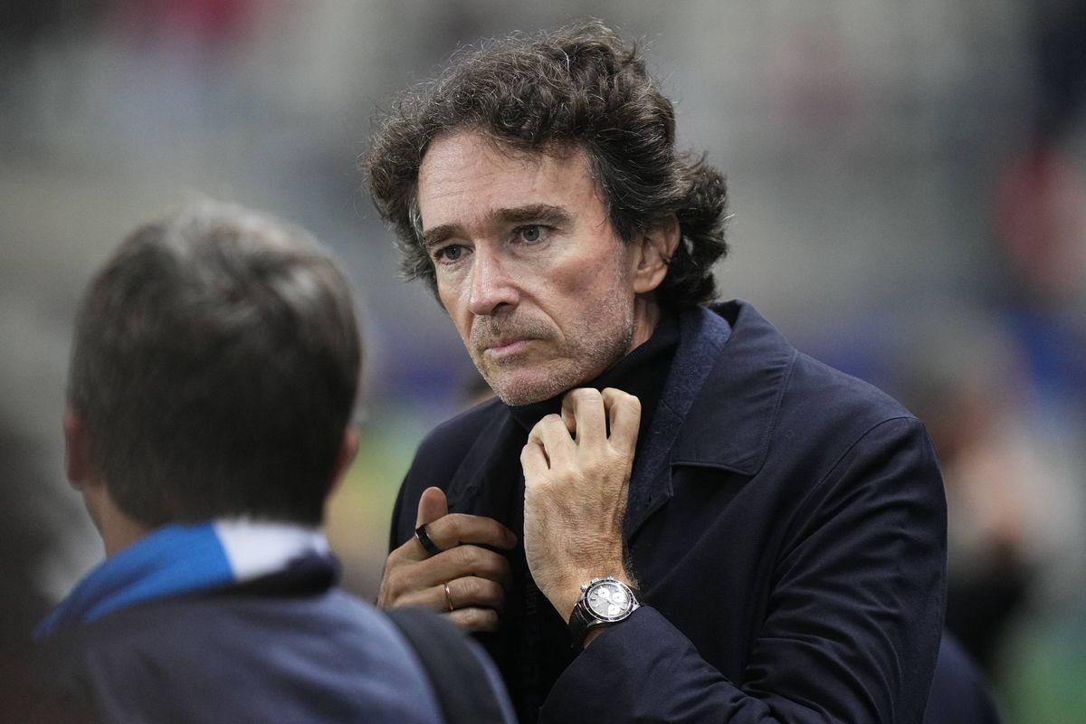 Kanté et Stassin à Paris, Antoine Arnault frappe fort