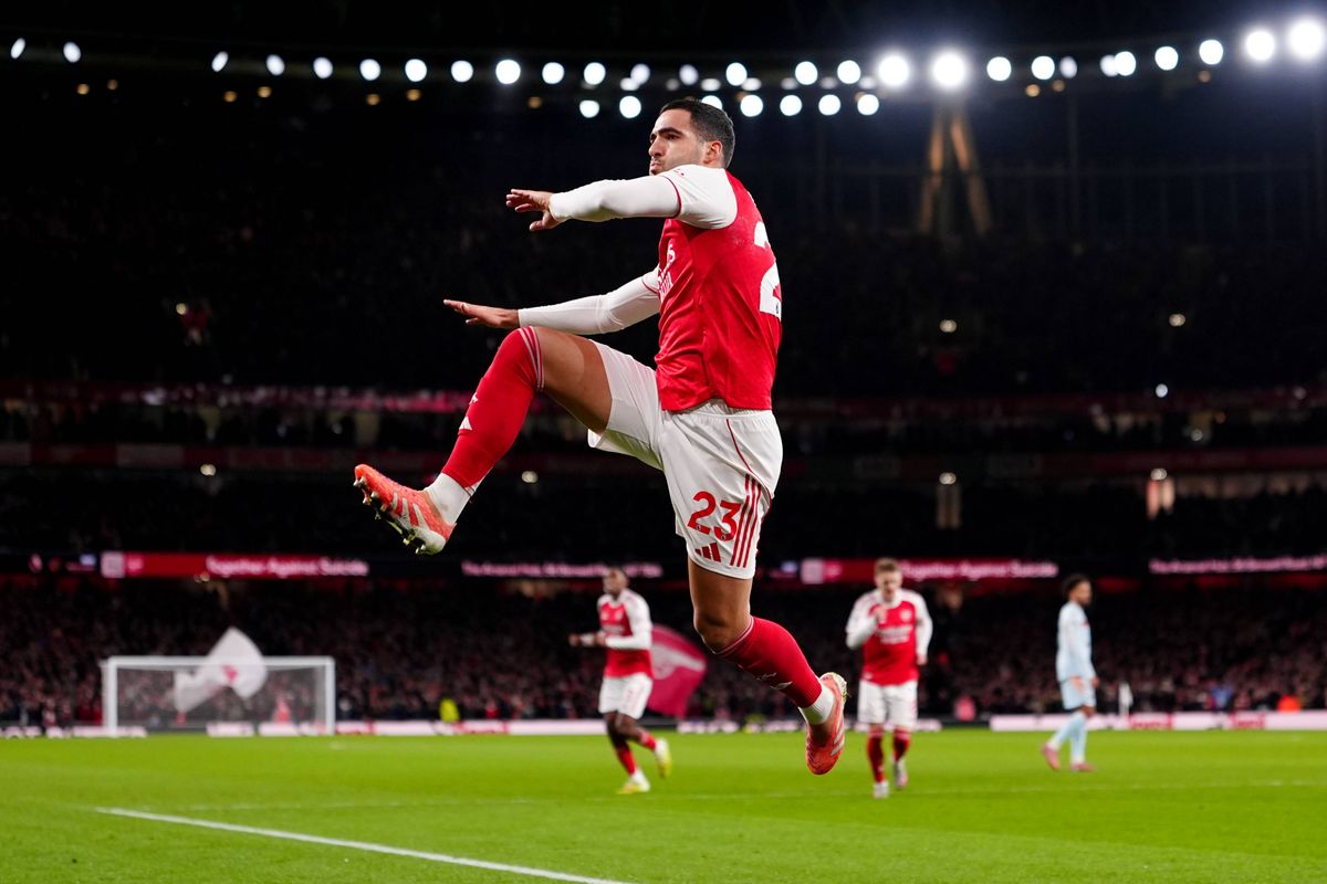 Ang : Arsenal continue de planer sur l'Angleterre