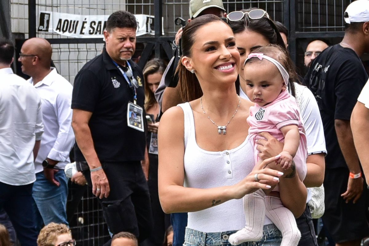 Neymar joue sa peau, Bruna Biancardi et sa fille débarquent