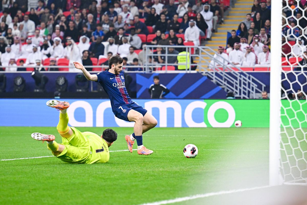 Safonov place le PSG sur le toit du monde