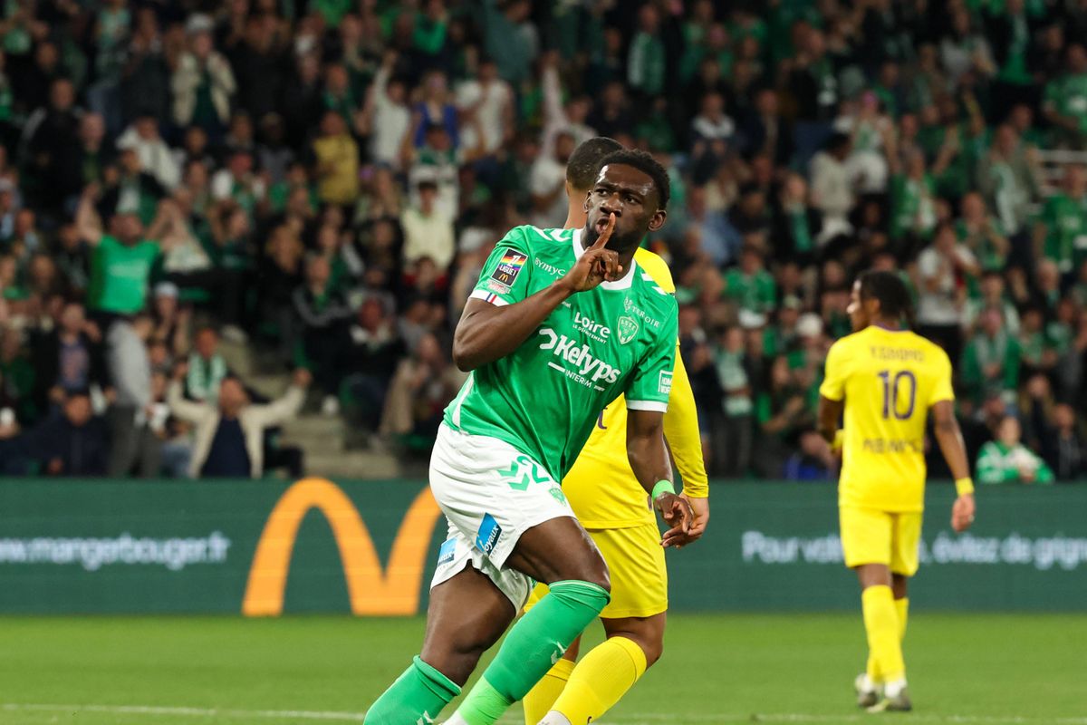 L'ASSE envoie Batubinsika en Grèce (officiel)