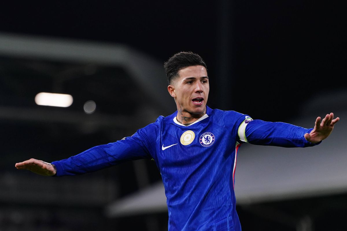 Chelsea laisse Enzo Fernandez signer au PSG