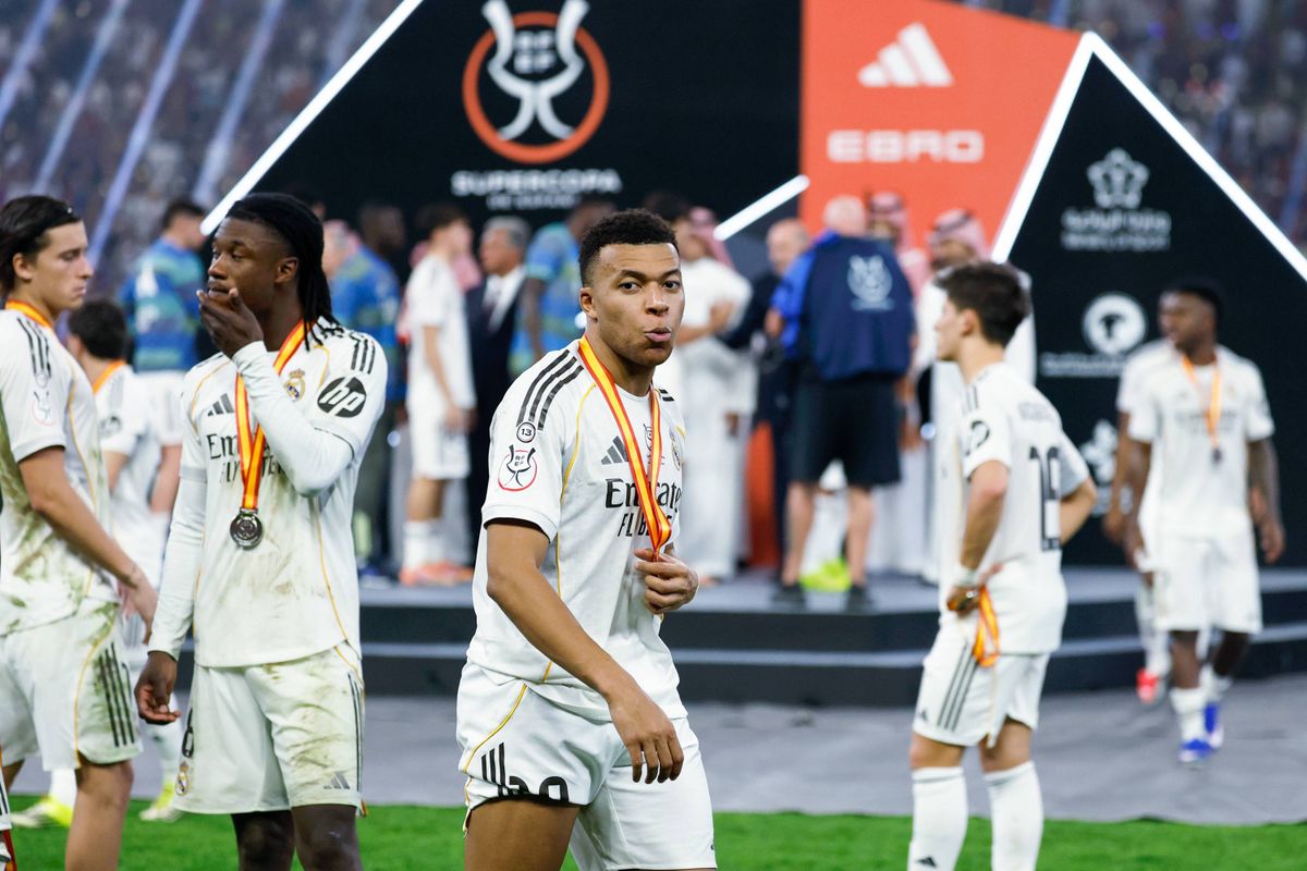 Mbappé titulaire avec le Real Madrid