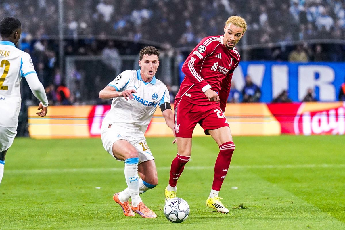 Pavard catastrophique, l'OM lui montre la sortie