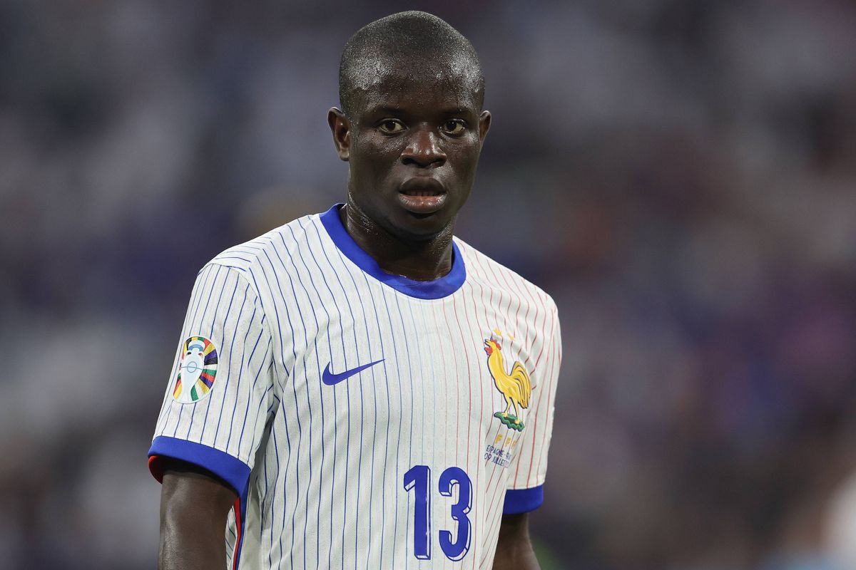 N’Golo Kanté quitte Al-ìttihad et rejoint Fenerbahçe