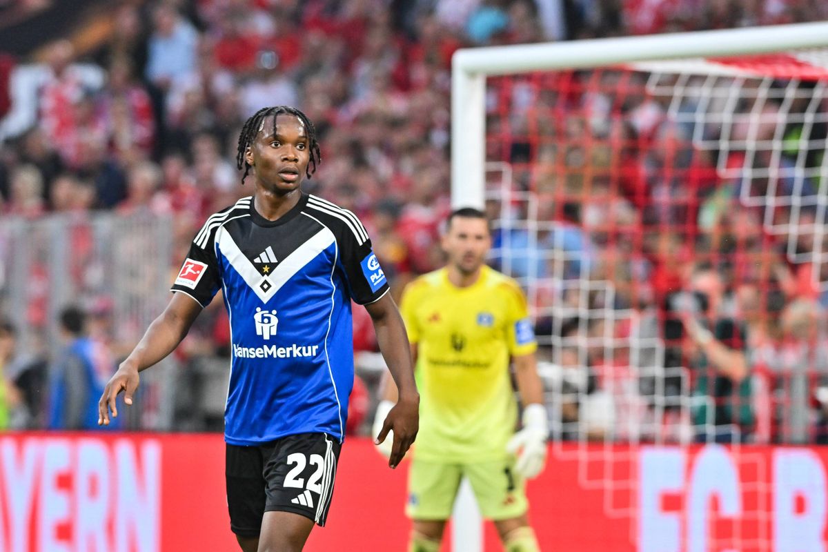 Il doit faire des matchs mais ne peut pas jouer, l'ASSE est coincée