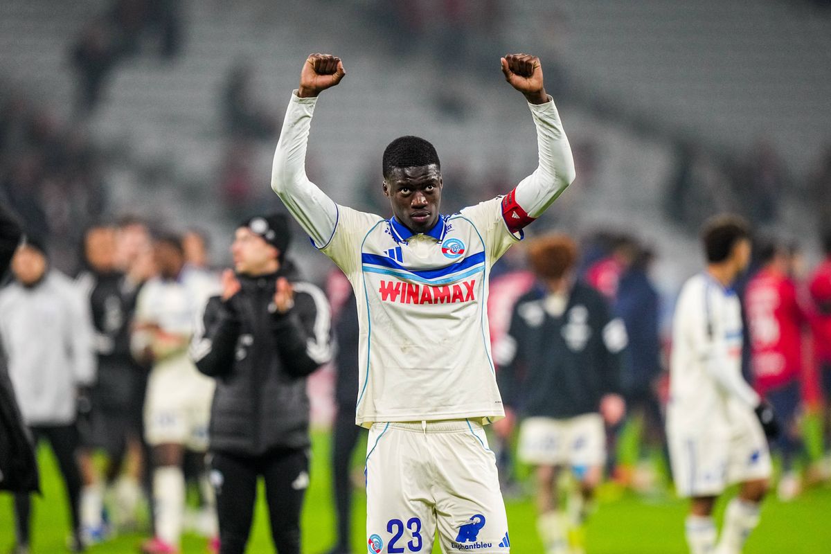 Chelsea martyrise Strasbourg et récupère Sarr