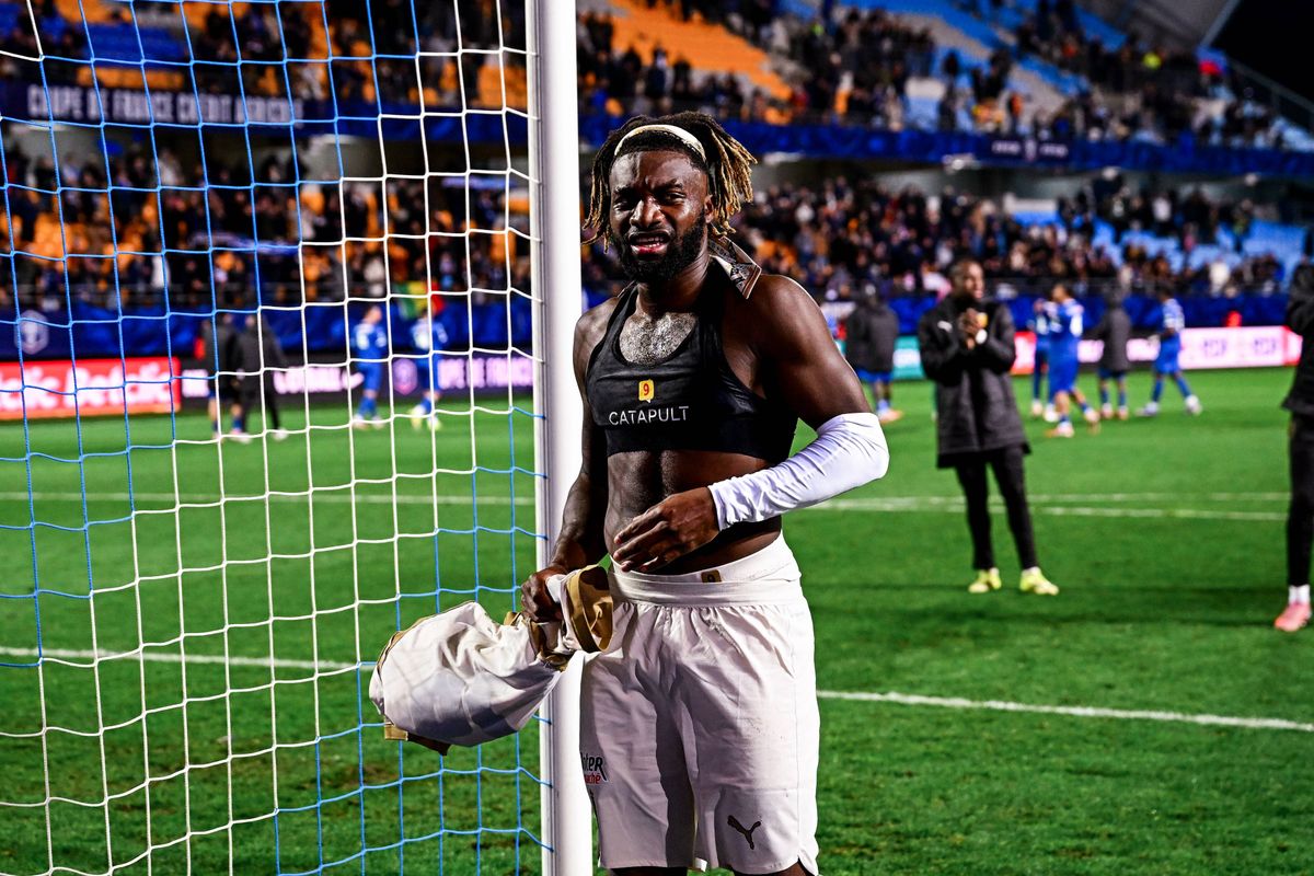 « Mexicain niq... ta mère », le chant polémique des Lensois