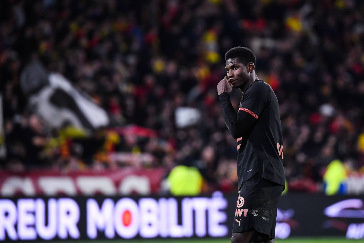 Rennes : Une voiture à plusieurs centaines de milliers d'euros, Embolo pourchasse les voleurs