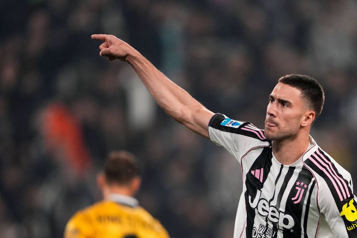 Le Barça flashe sur un buteur au prix canon