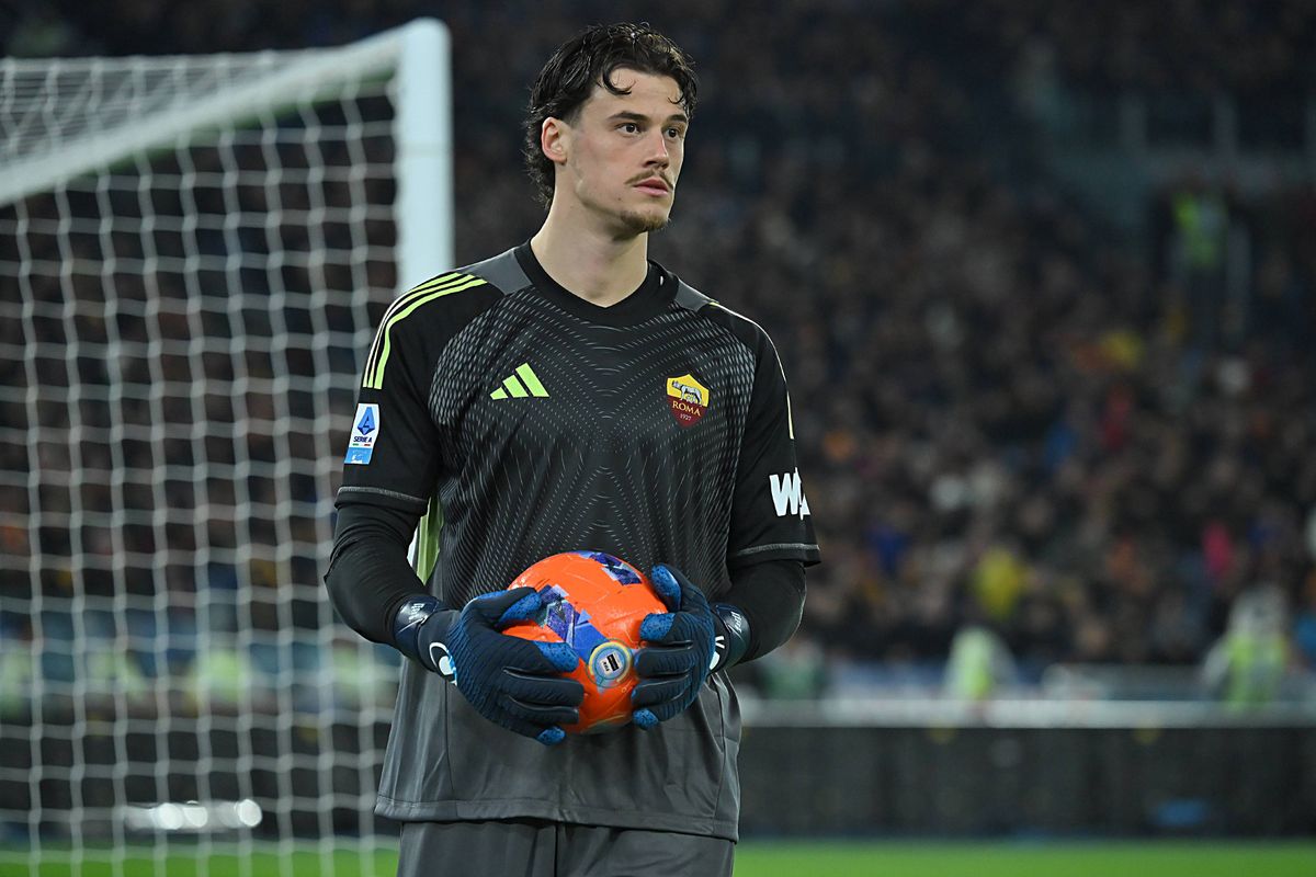 PSG : Lucas Chevalier out, Paris a choisi Mile Svilar