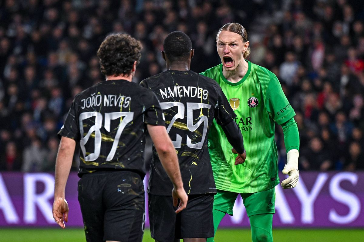 PSG : Safonov a tué la carrière parisienne de Lucas Chevalier