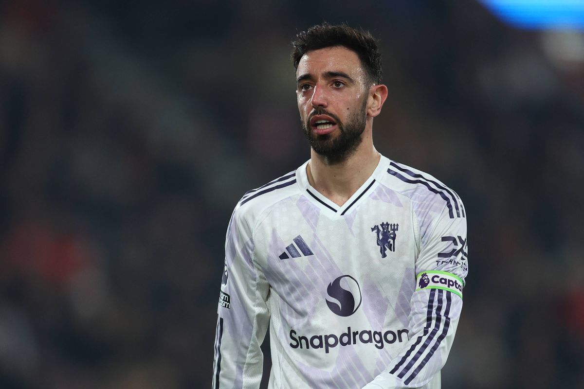 A cause de Salah, MU veut virer Bruno Fernandes